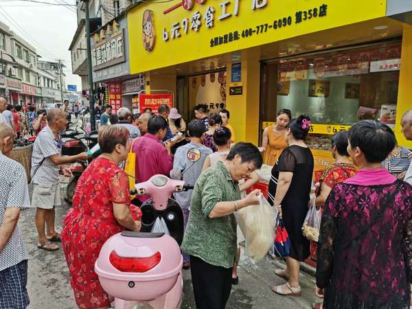 零食加盟店沒人進(jìn)店怎么辦，增加進(jìn)店率的方法有哪些？