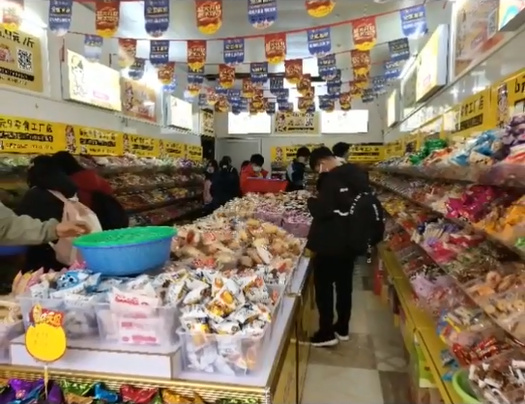 饞嘴郎第531店：廣西河池都安八仙開(kāi)發(fā)區(qū)零食加盟店